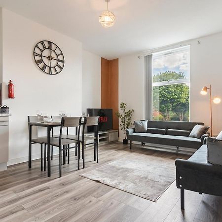 Bronze Haven - A Luxe And Cozy Stay In Birmingham Extérieur photo